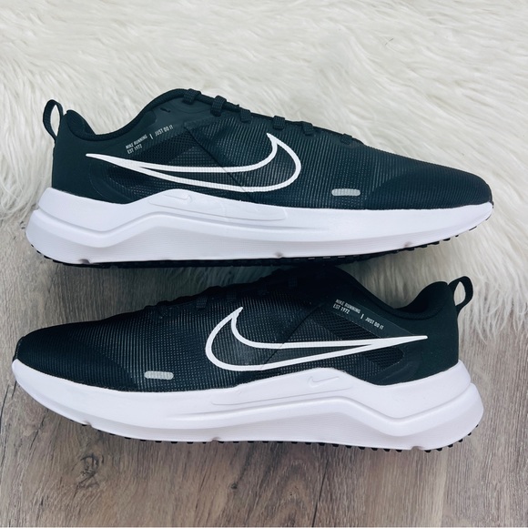 NWT Nike Downshifter 12 Women’s Shoes - Picture 7 of 9